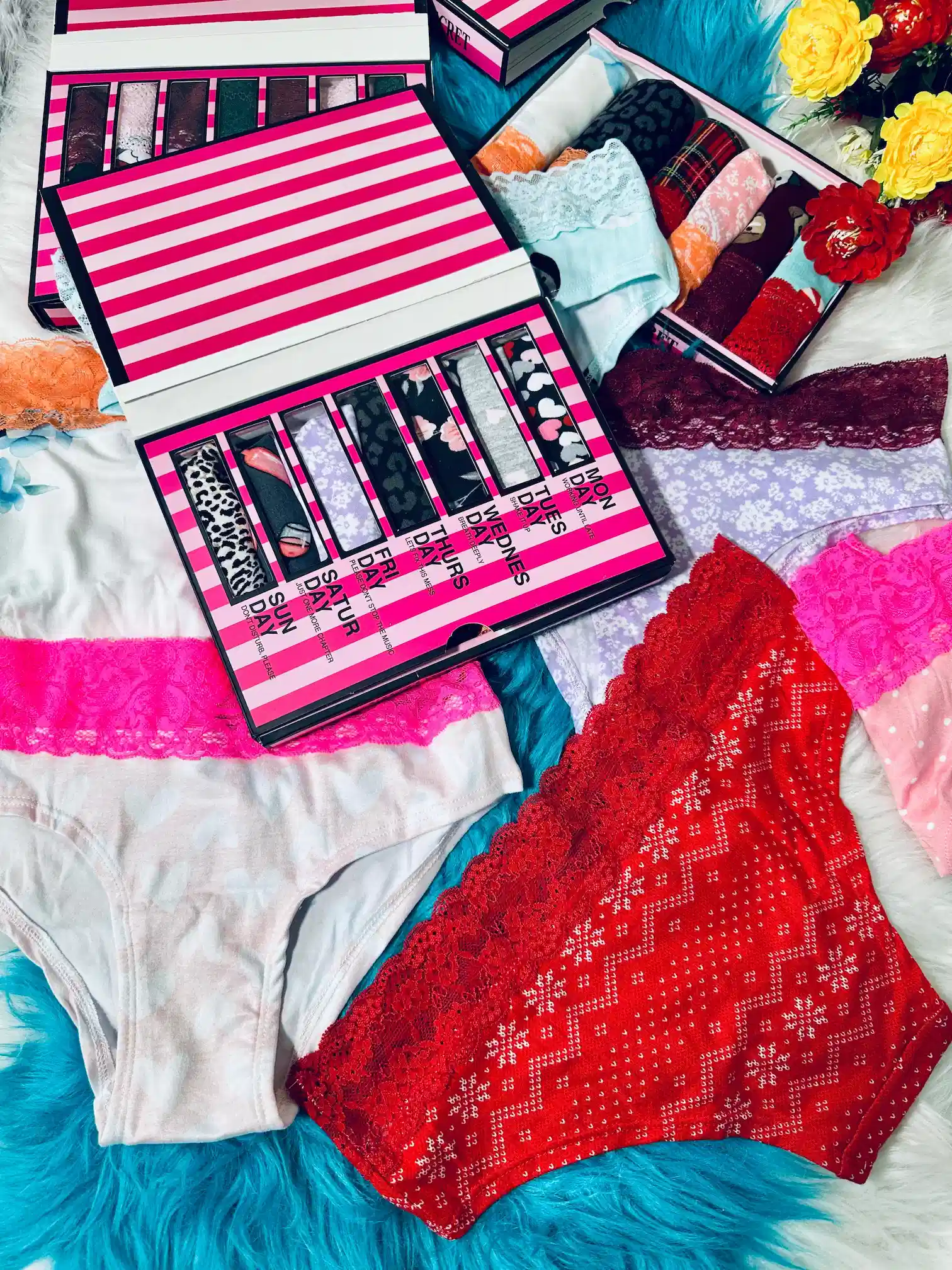 WhatsApp-Image-2025-10-08-at-17.53.05_bfefcf46.webp Women’s 7 Days Cotton Panty BOX - P - Image 1